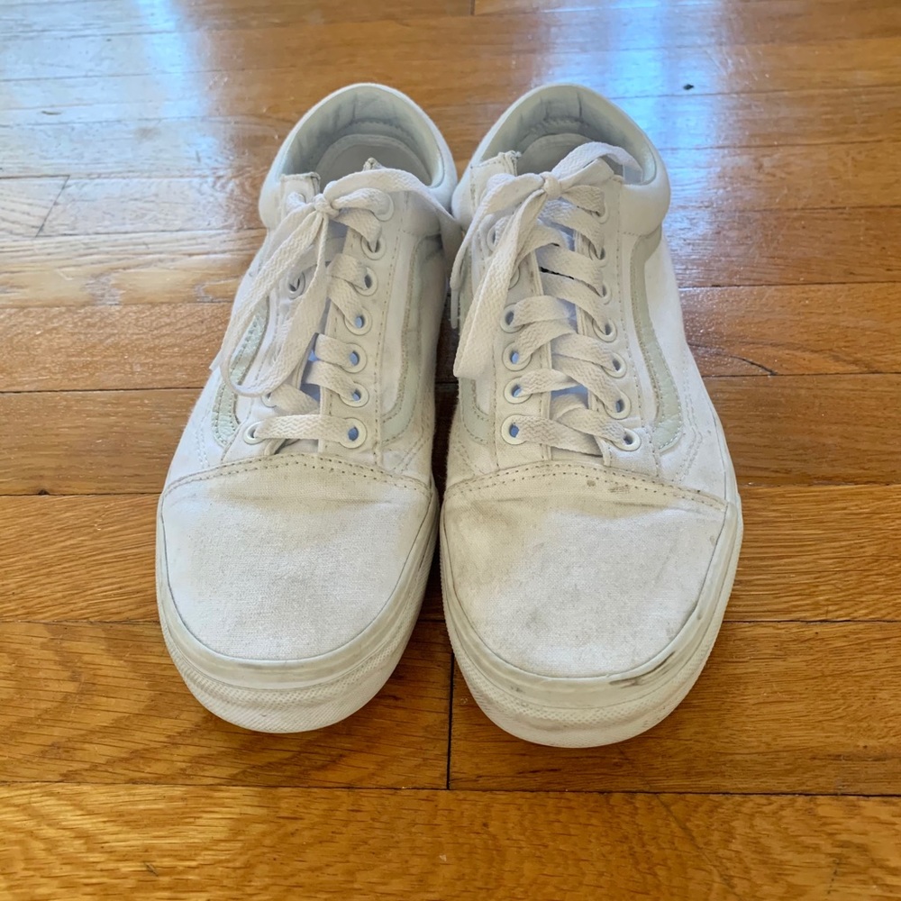 White Old Skool Vans unisex